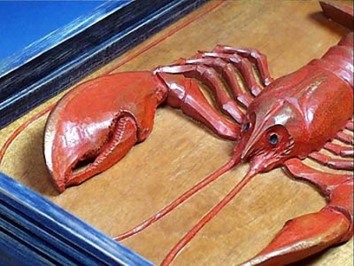 Lobster. Mahogany. D 2in