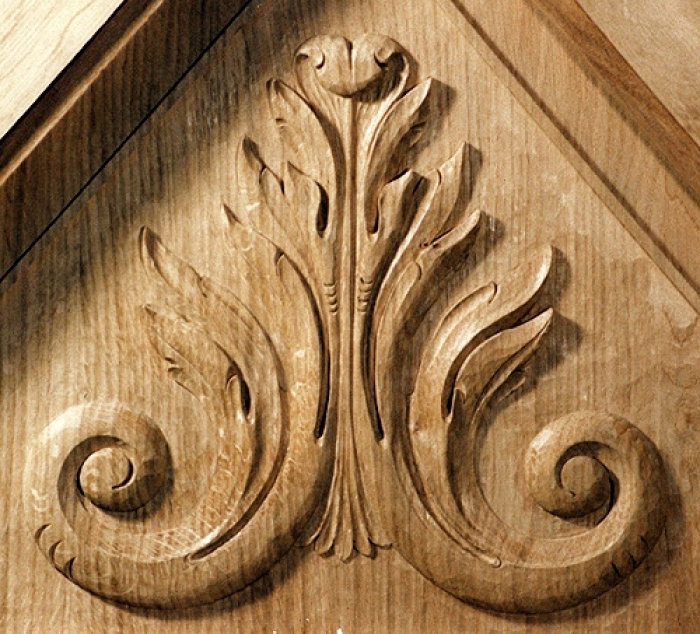 Acanthus Pediment. Oak. H 24in